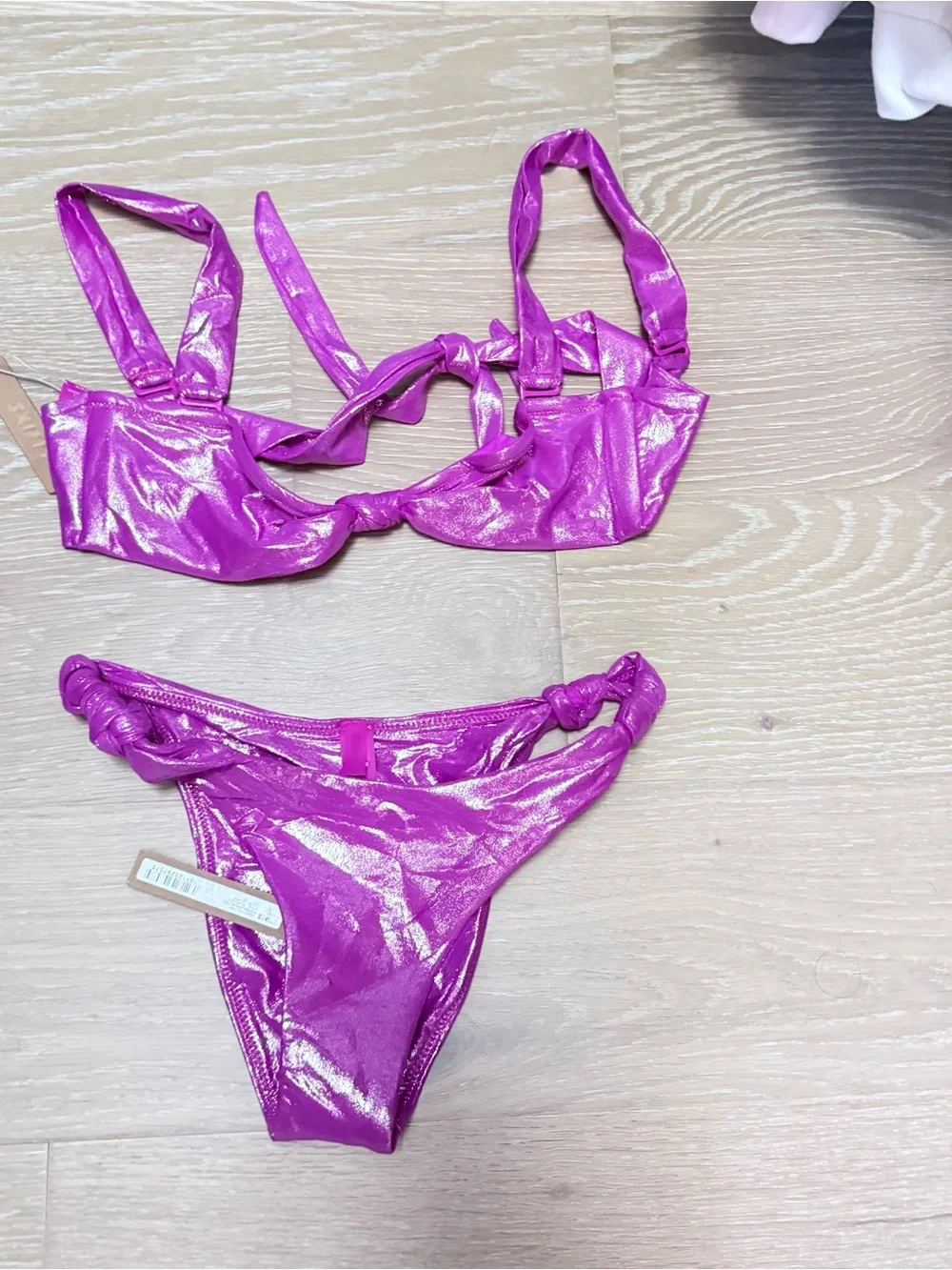 SKIMS LIQUID SHINE BANDEAUX  M AND KNOTTED BIKINI BOTTOMS XS